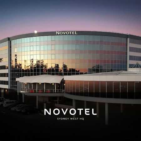 Novotel Sydney West Hq Rooty Hill Exteriör bild