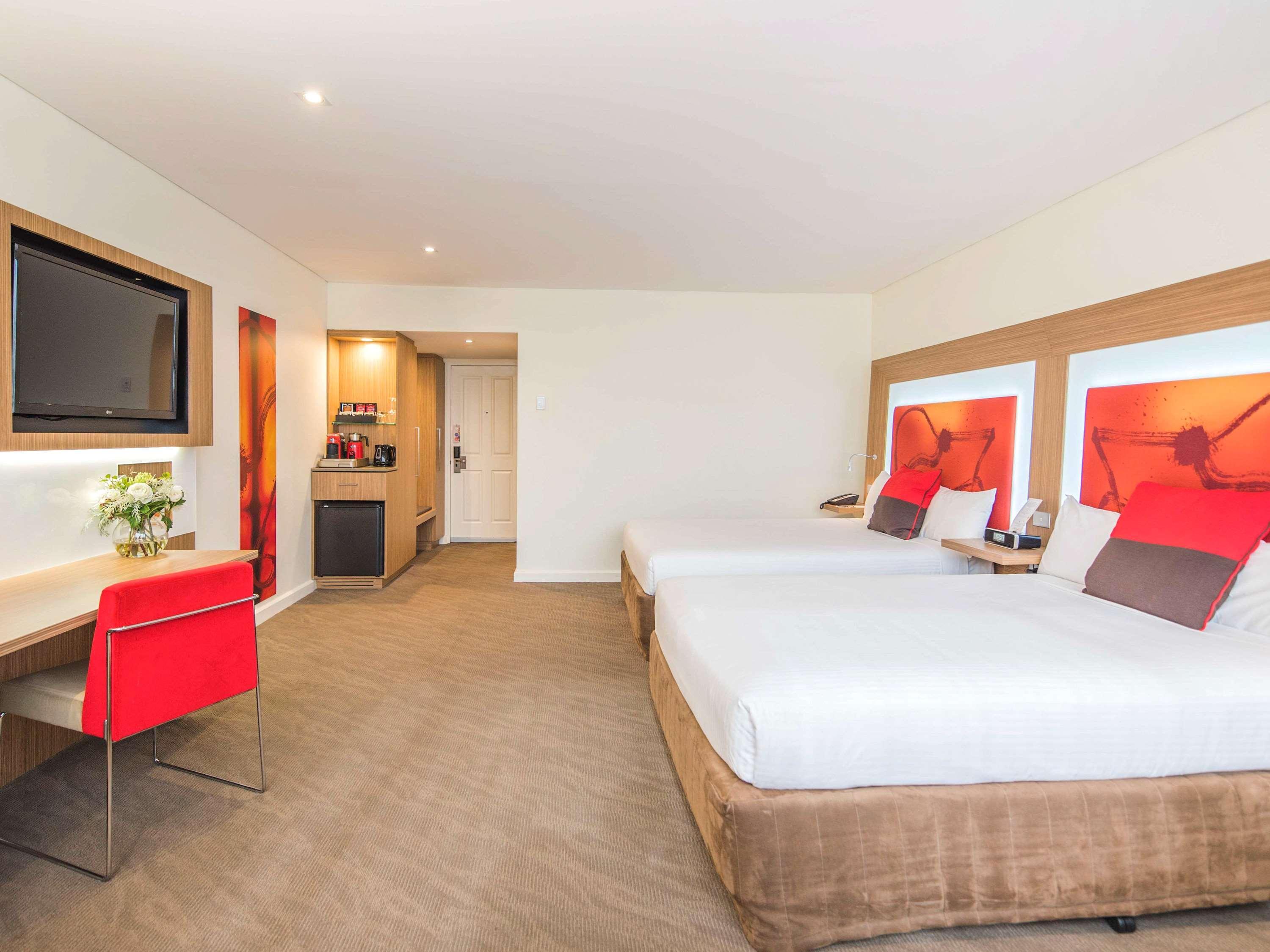 Novotel Sydney West Hq Rooty Hill Exteriör bild