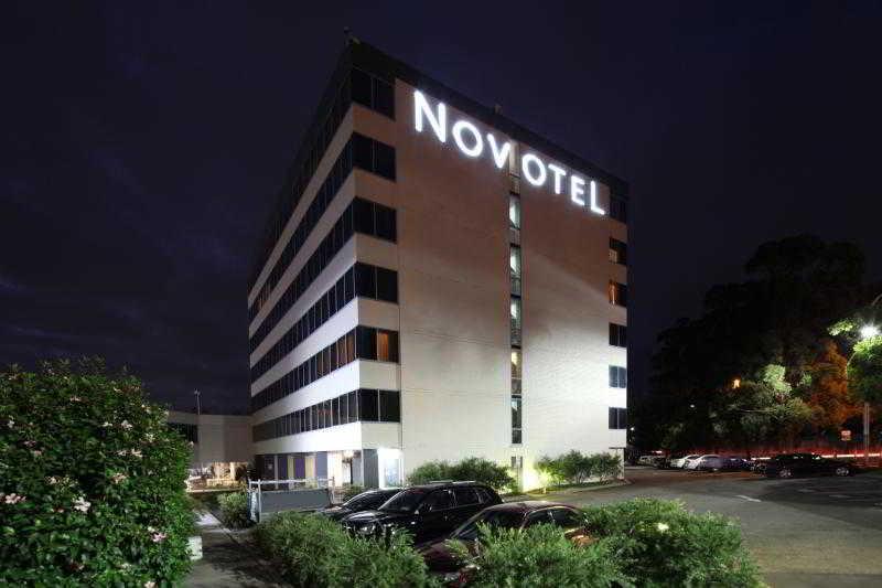 Novotel Sydney West Hq Rooty Hill Exteriör bild