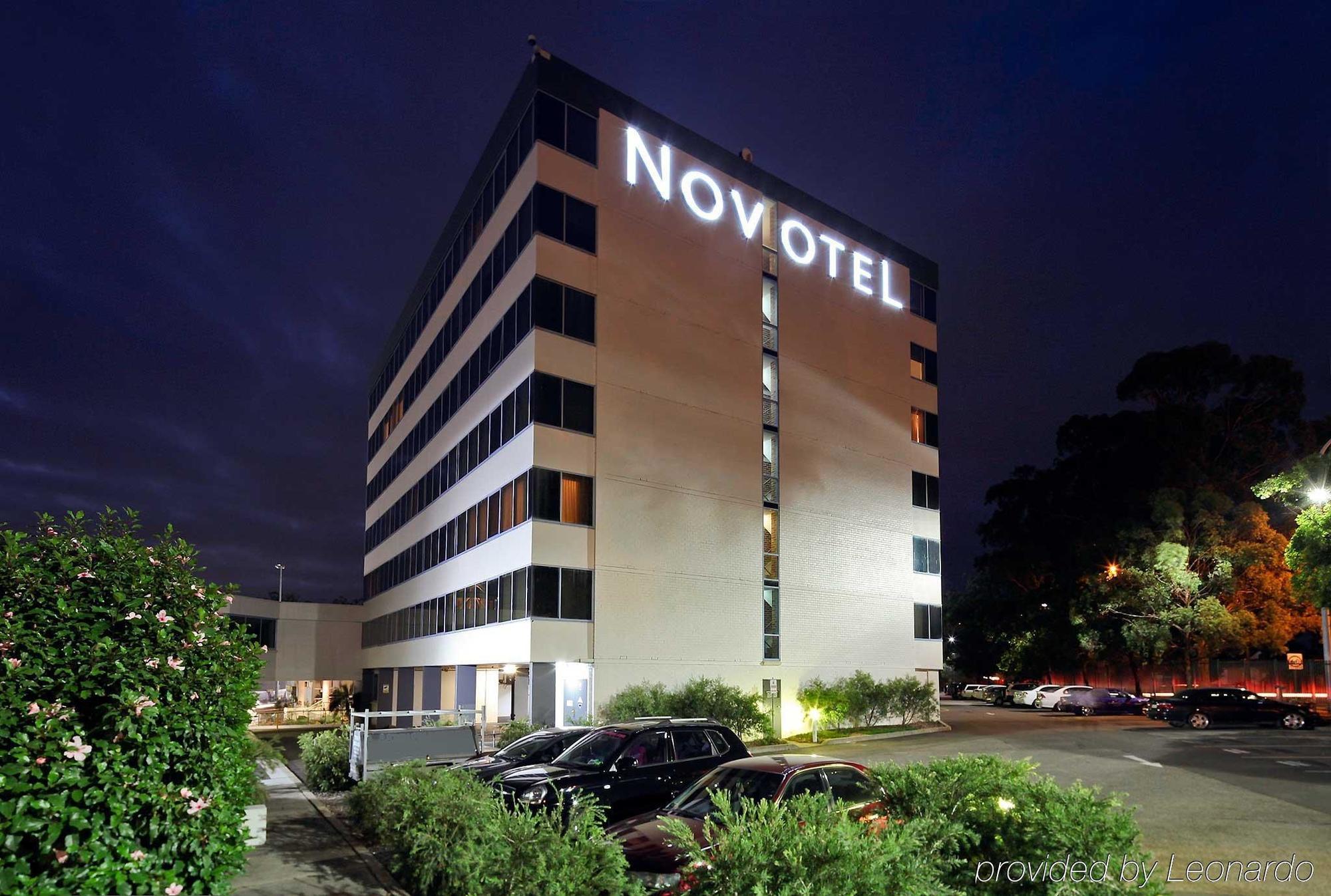 Novotel Sydney West Hq Rooty Hill Exteriör bild
