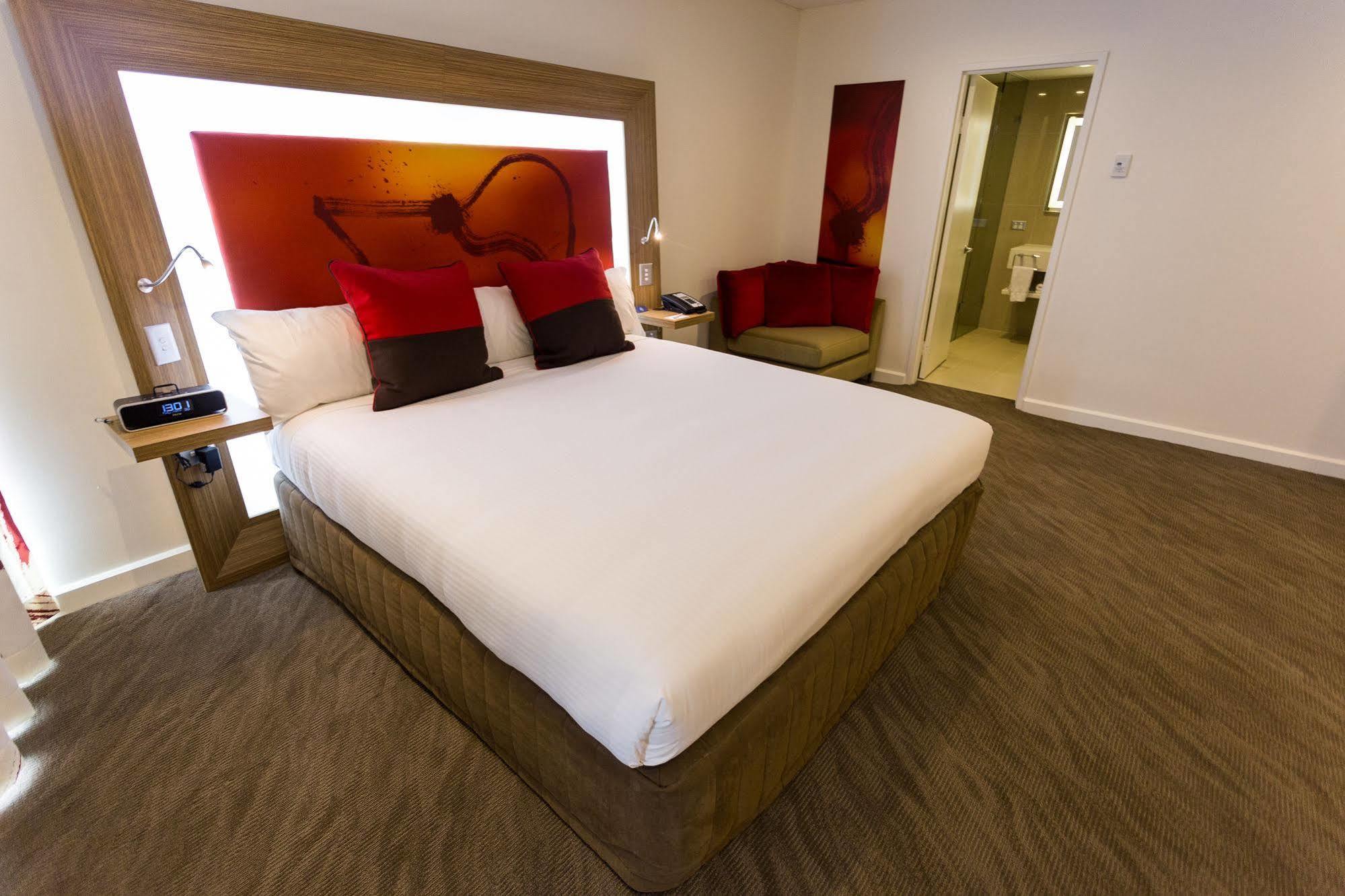 Novotel Sydney West Hq Rooty Hill Exteriör bild